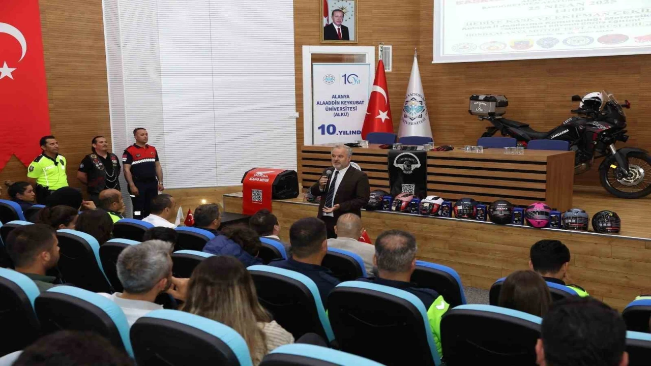 ALKÜde 10. yıl coşkusu devam ediyor