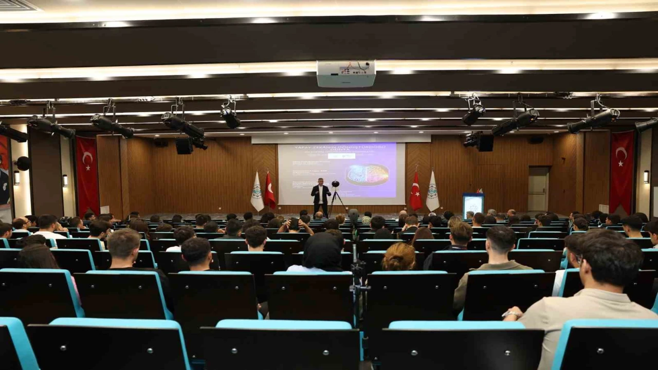 ALKÜde uzman isimler öğrencilerle buluştu