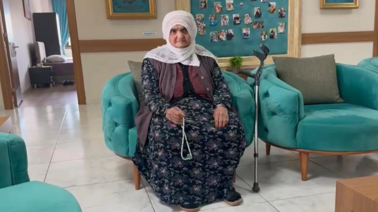 Annesi huzurevini mesken tuttu, işadamı yaşlı bakım merkezini kapatmaktan vazgeçti