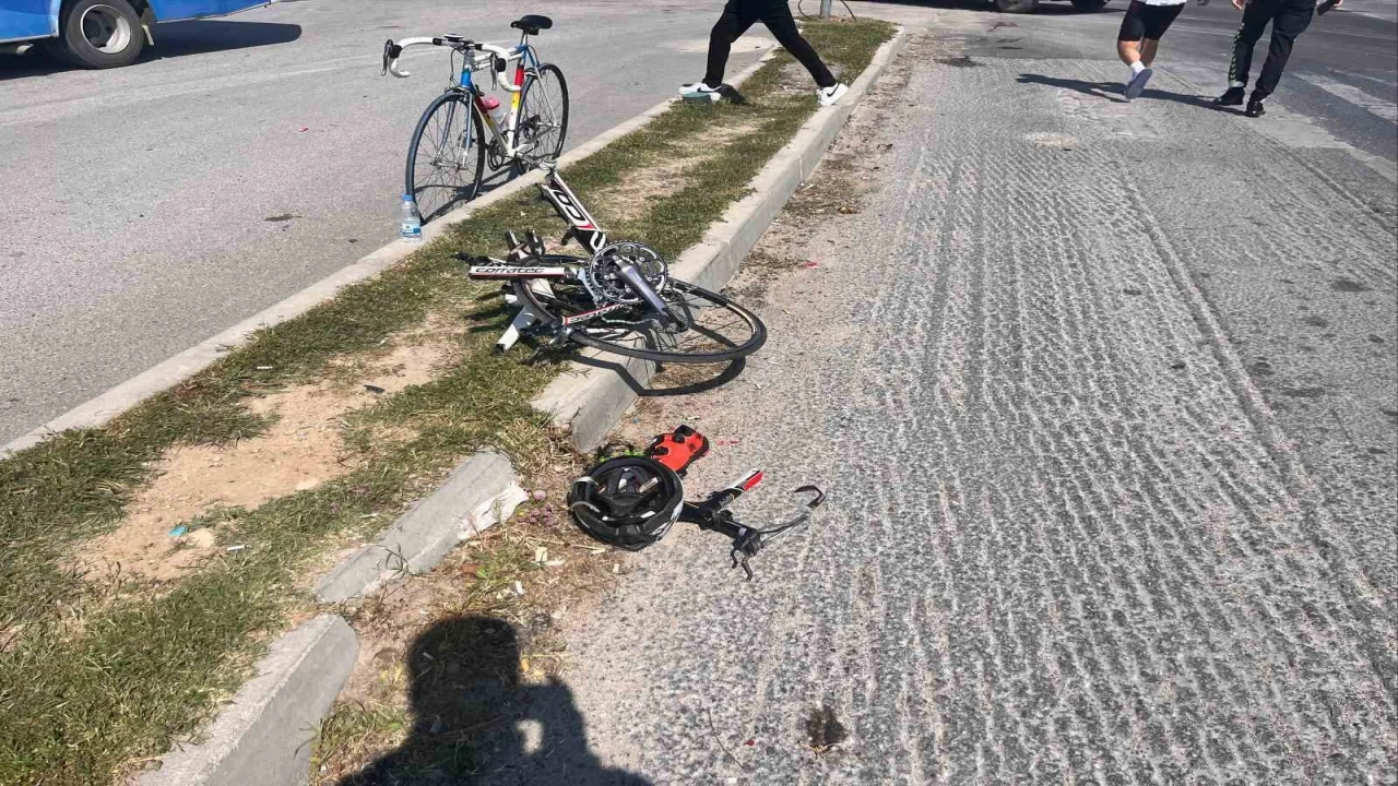 Antalyada aracın çarptığı bisiklet sürücüsü hayatını kaybetti