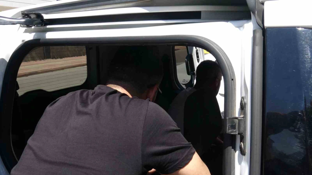 Antalyada genç kadın evinde ölü bulundu: Vücudundaki morluklar şüpheye neden oldu