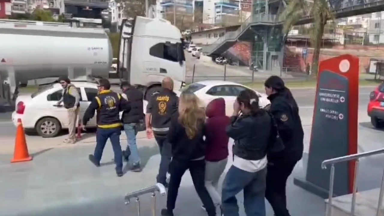 Antalyadaki fuhuş operasyonunda 3 tutuklama: 9 kadın kurtarıldı