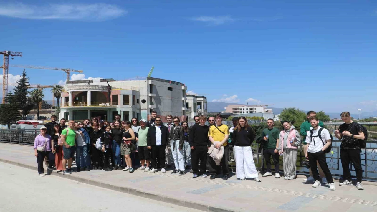 Avrupanın dört bir yanından gelen gençler Türk misafirperverliğine hayran kaldı