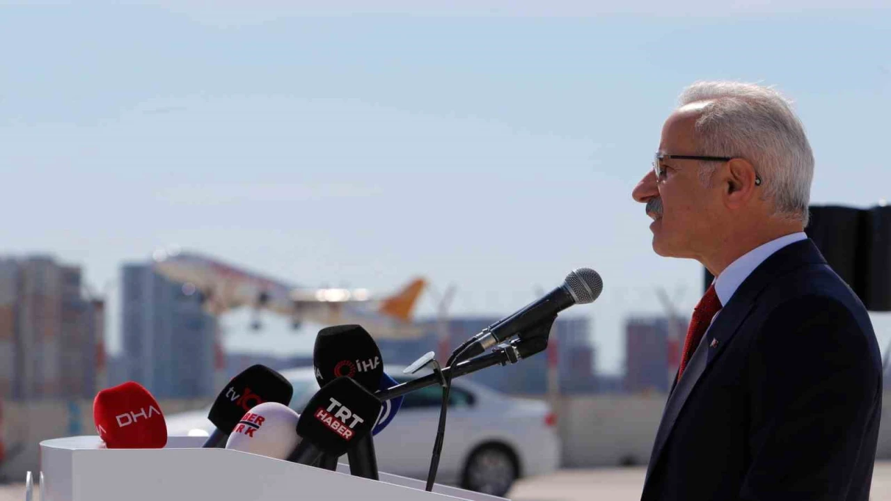 Bakan Uraloğlu: 23 yılda dünya nüfusunun neredeyse yarısı kadarını uçurduk