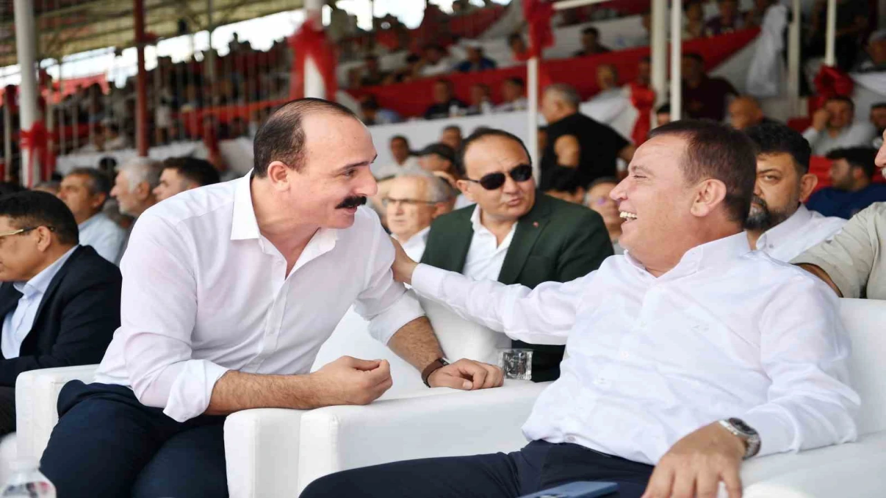 Başkan Kotan, ilçe belediyelerindeki memnuniyet anketinde üçüncü sırada