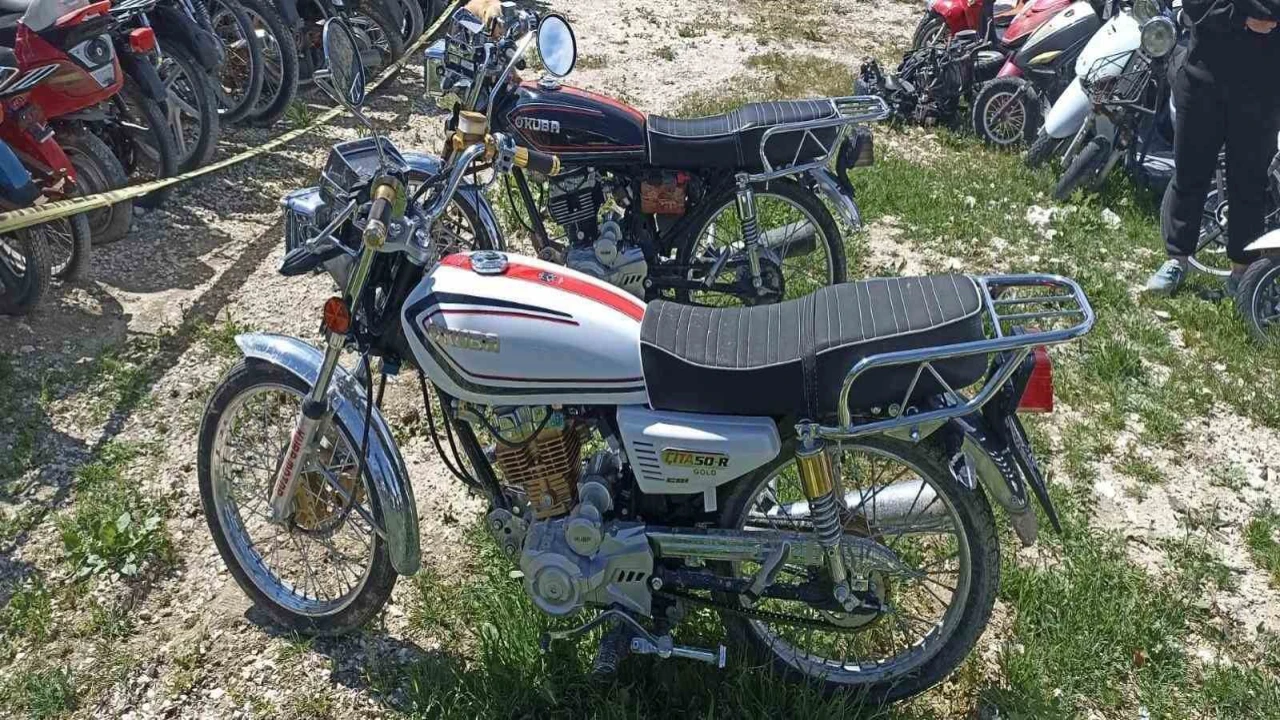 Burdurda motosiklet hırsızı jandarma ve polis iş birliğiyle yakalandı