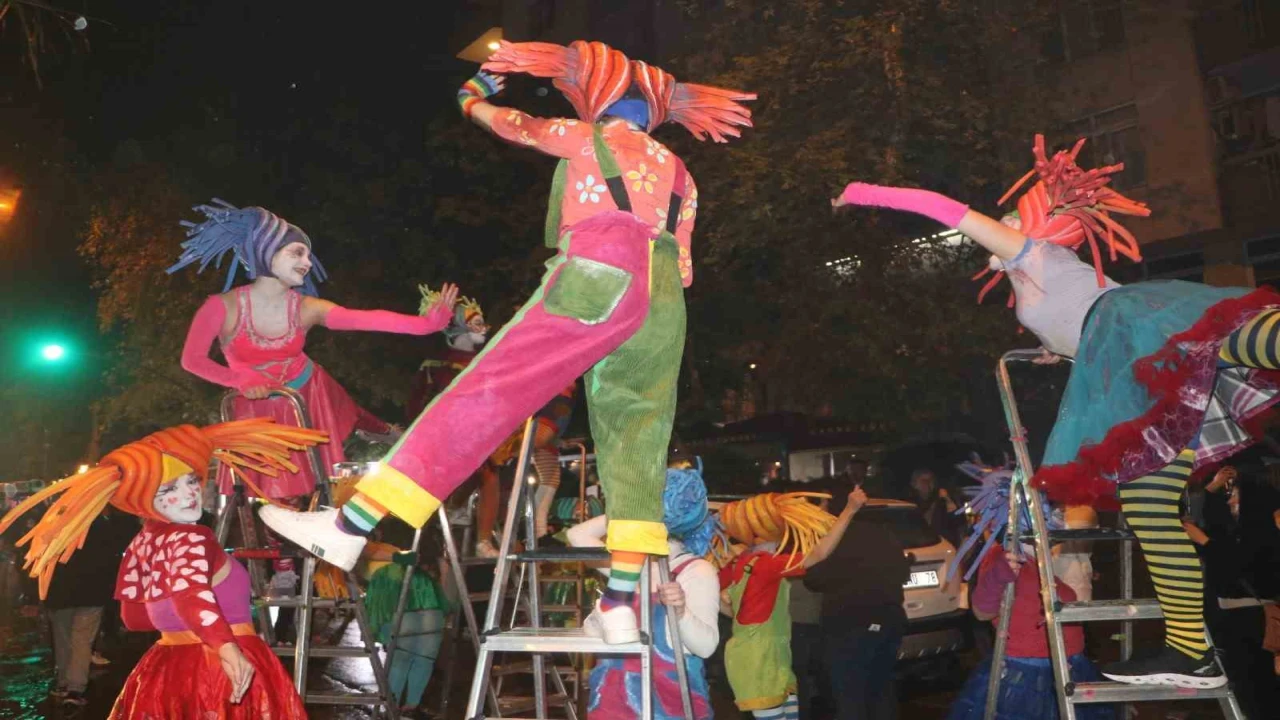 Devlet Tiyatroları-Sabancı 24. Uluslararası Adana Tiyatro Festivali başladı