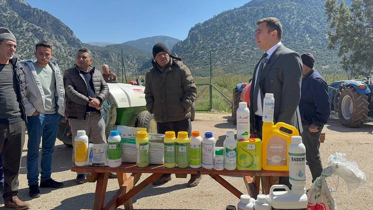 Eğirdirde çiftçilere bilinçli ilaçlama eğitimi verildi