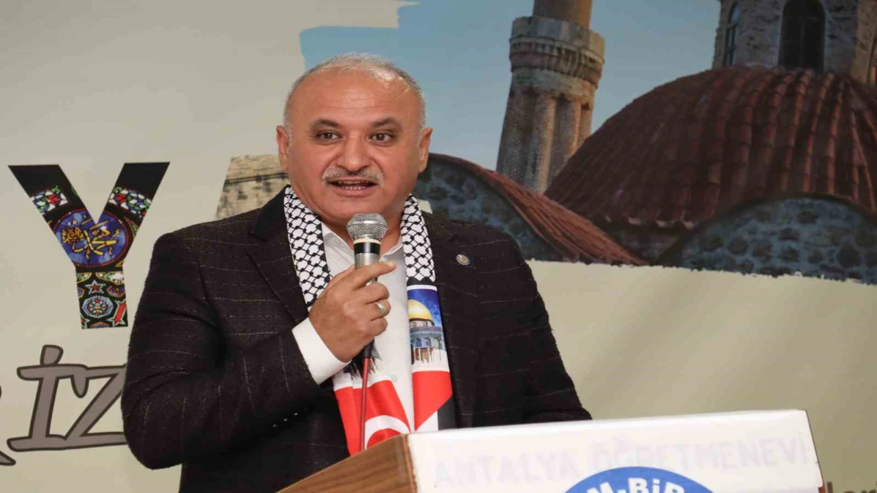 Eğitim Bir Sen Antalya Şube Başkanı Miran: İtibar suikastı yapılıyor