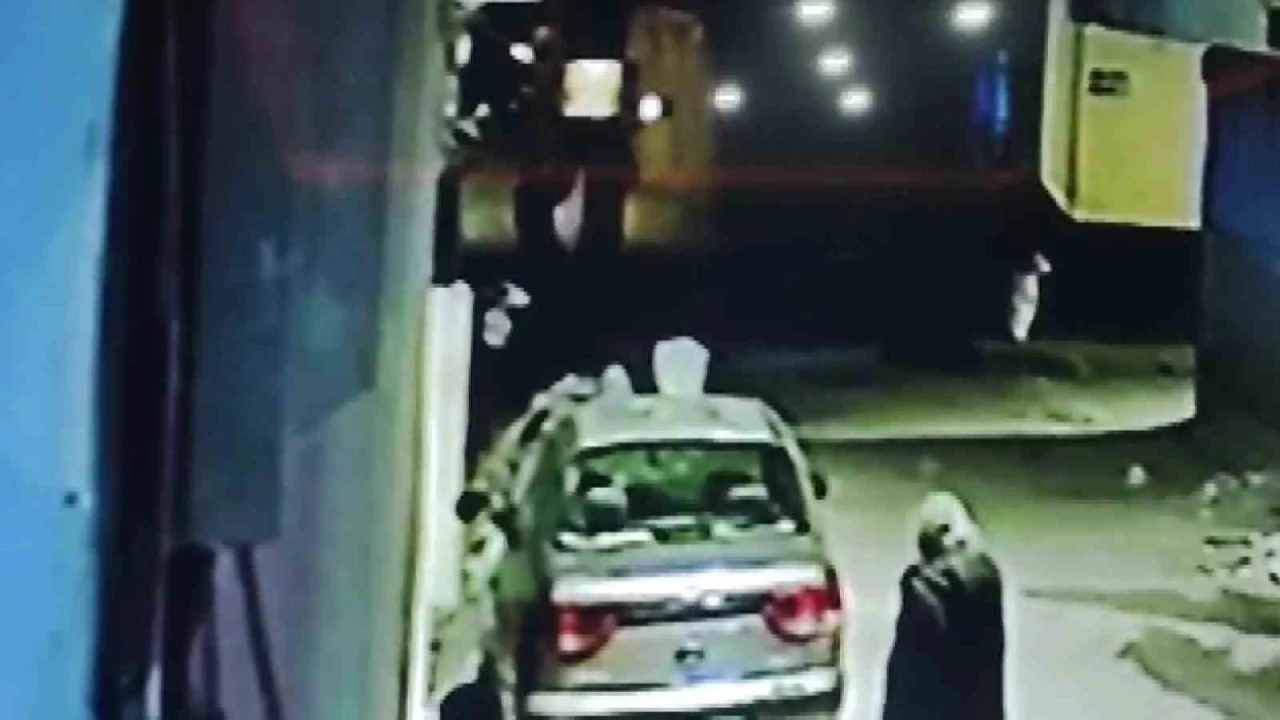 Evi kurşun yağmuruna tuttular, biri tutuklandı