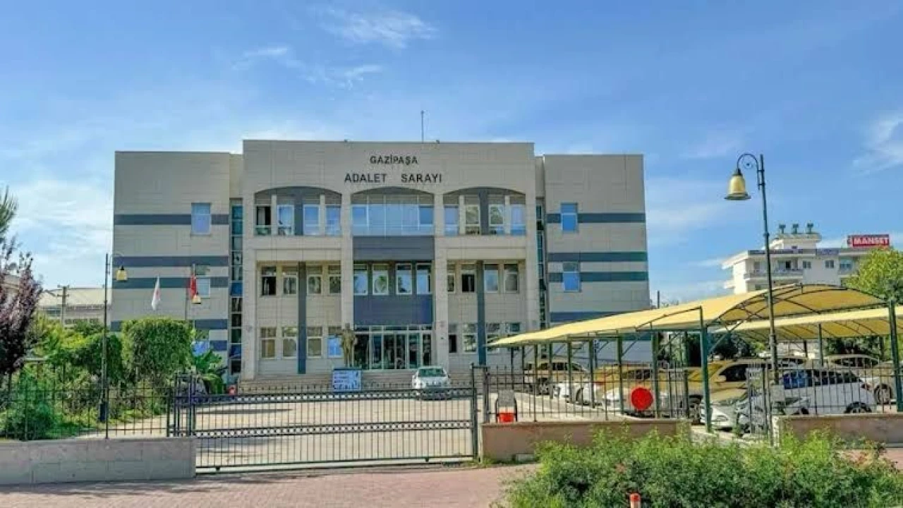 Gazipaşada tefecilik operasyonu: 10 gözaltı