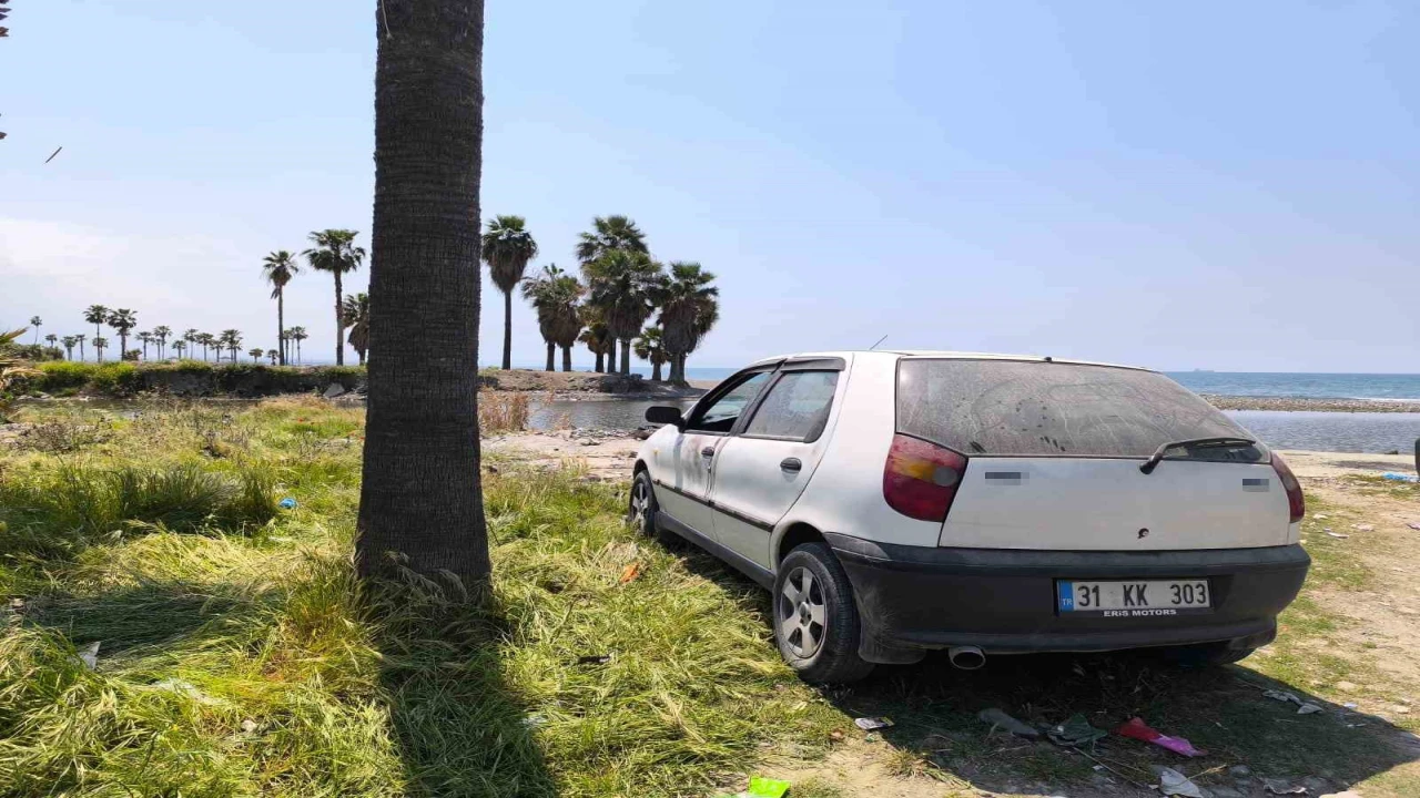 Hatayda erkek şahıs araç içerisinde başından yaralı halde bulundu