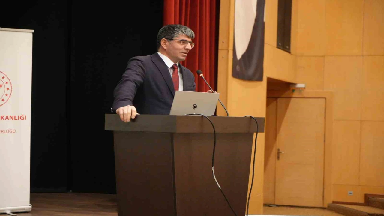 Hekimlere beyin ölümü tanısı ve donör bakımının önemi anlatıldı