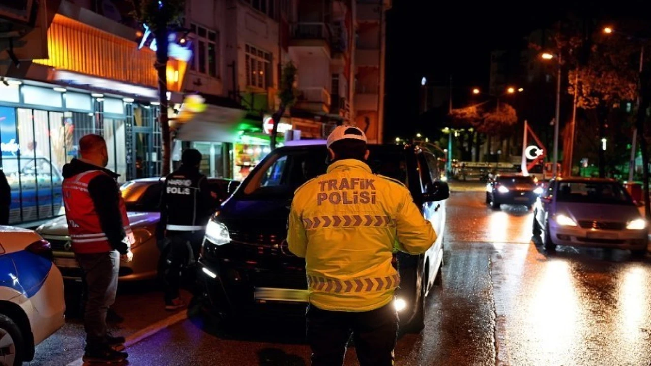 Ispartada asayiş ve trafik uygulaması: 3 sürücüye ceza kesildi