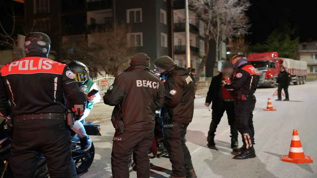 Ispartada bir haftada 41 aranan şahıs yakalandı, 2 bini aşkın sürücüye para cezası kesildi