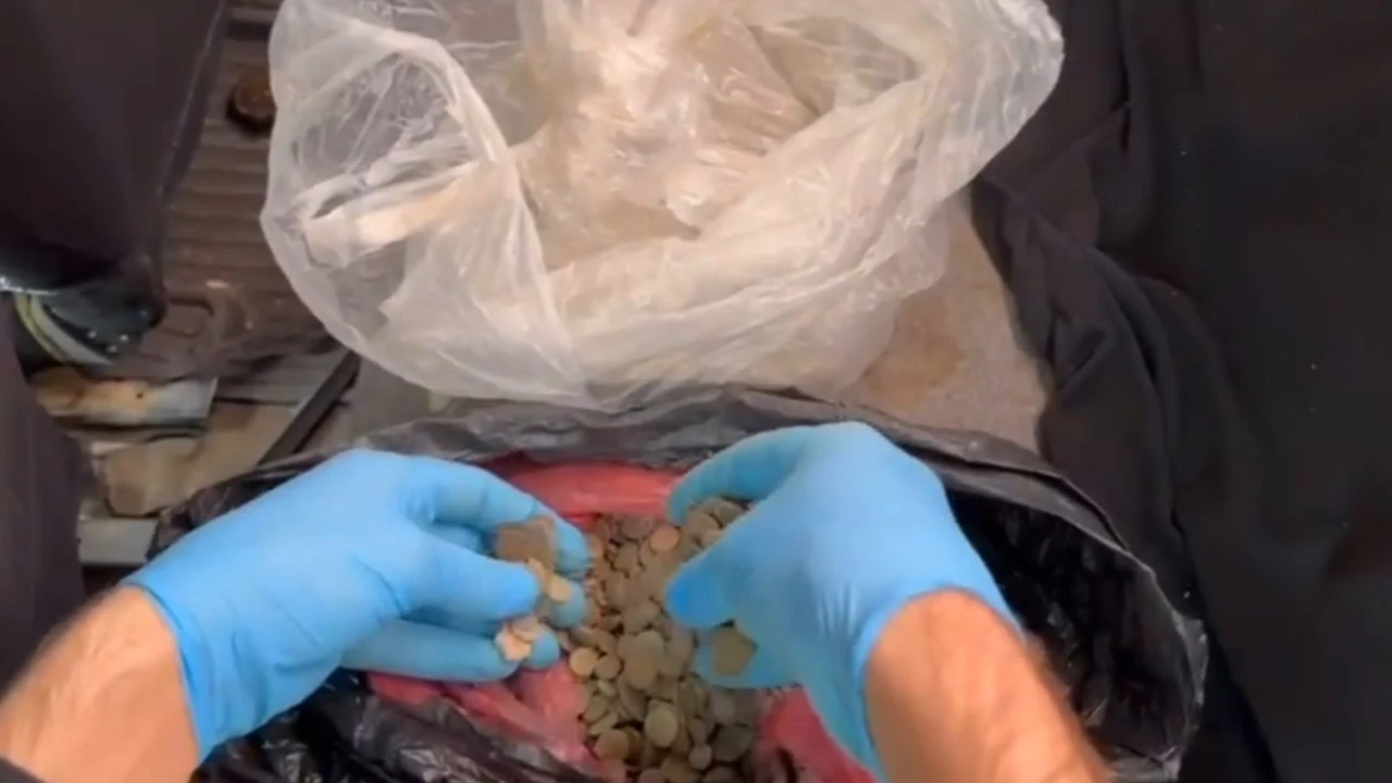 Ispartada tarihi eser kaçakçılığı operasyonu: 2 bin 3 adet sikke ele geçirildi