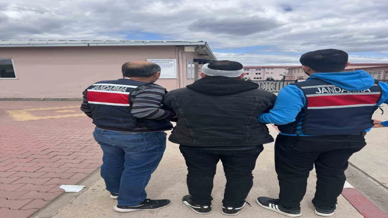 Kahramanmaraşta 3 hükümlü yakalanıp cezaevine gönderildi