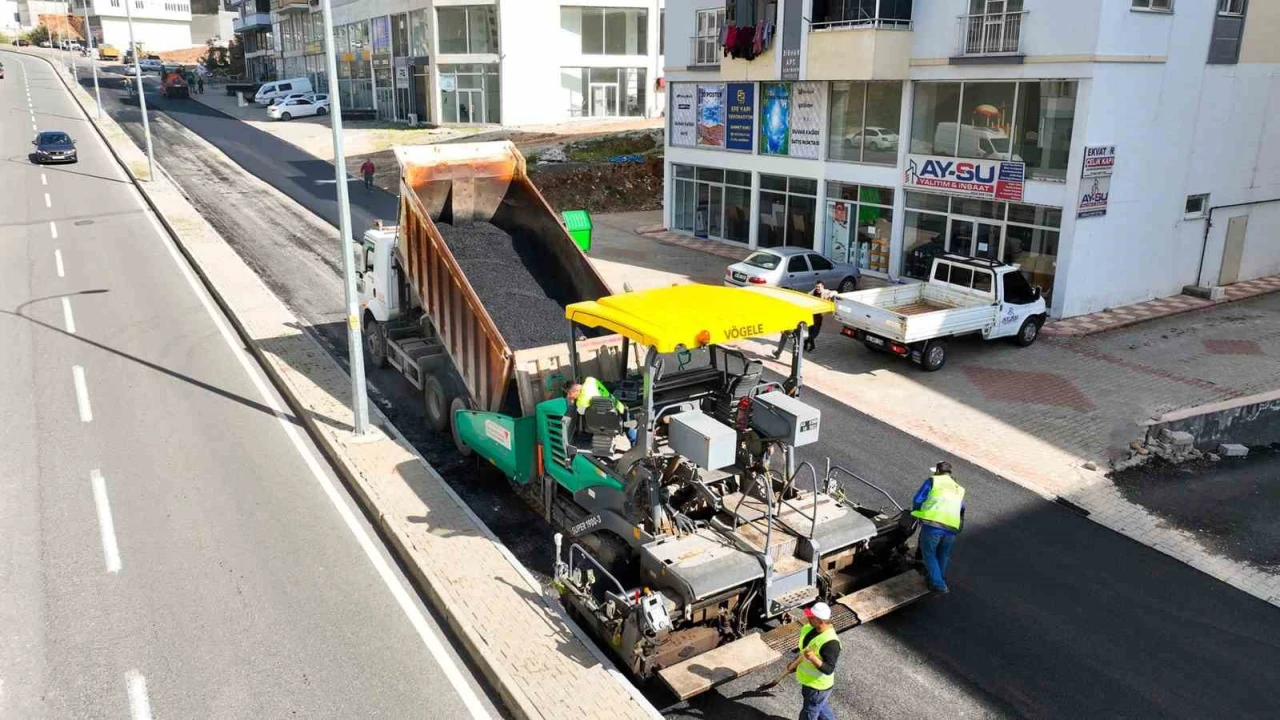 Kahramanmaraşta asfalt çalışmaları