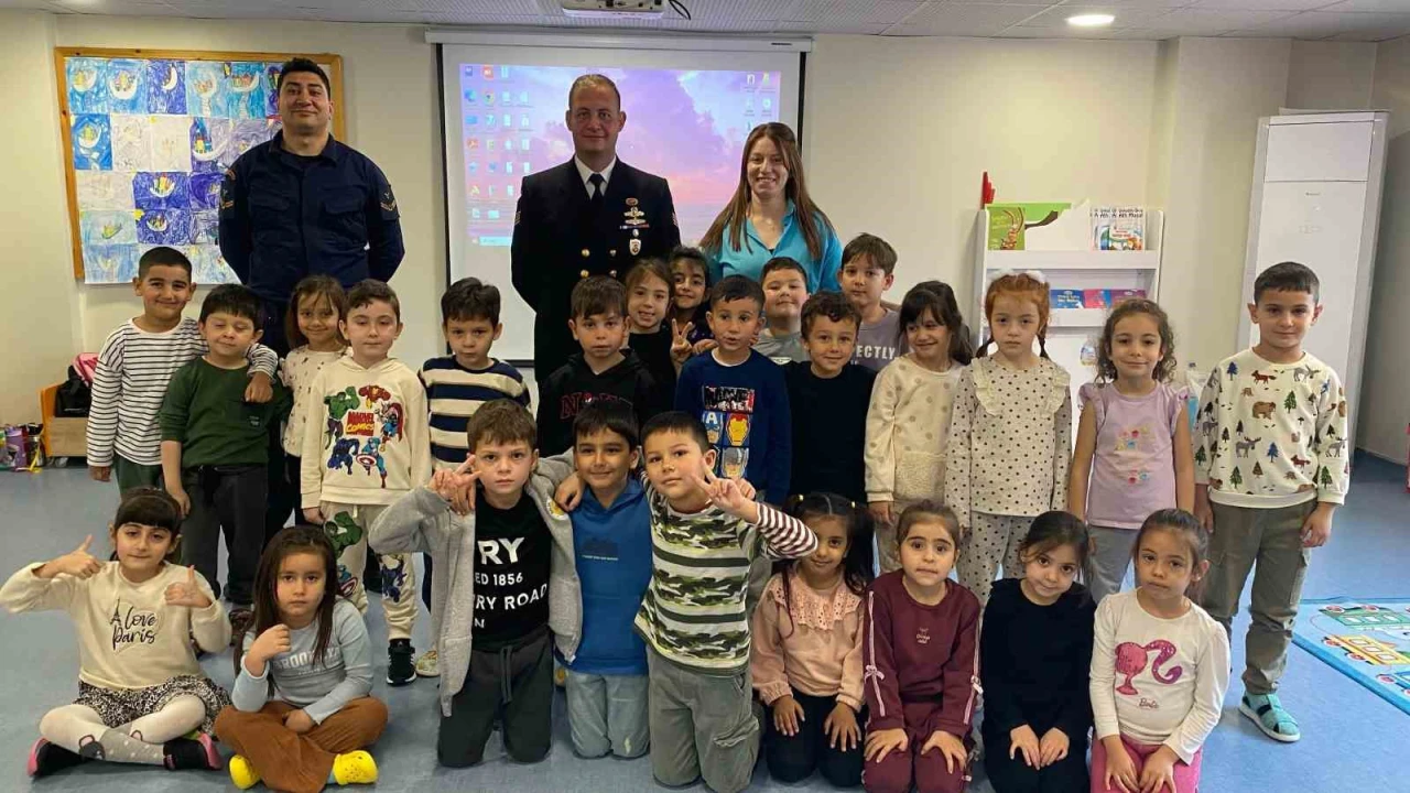 Kemerde minikler öğrencilere denizlerin önemi anlatıldı