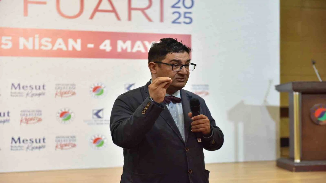 Kepezde Düşünen Makine Çağında İnsan Olmak konuşuldu