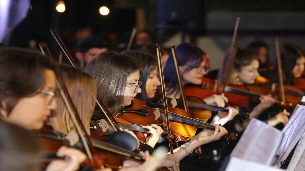 Kepezden 23 Nisana özel senfonik rock konseri