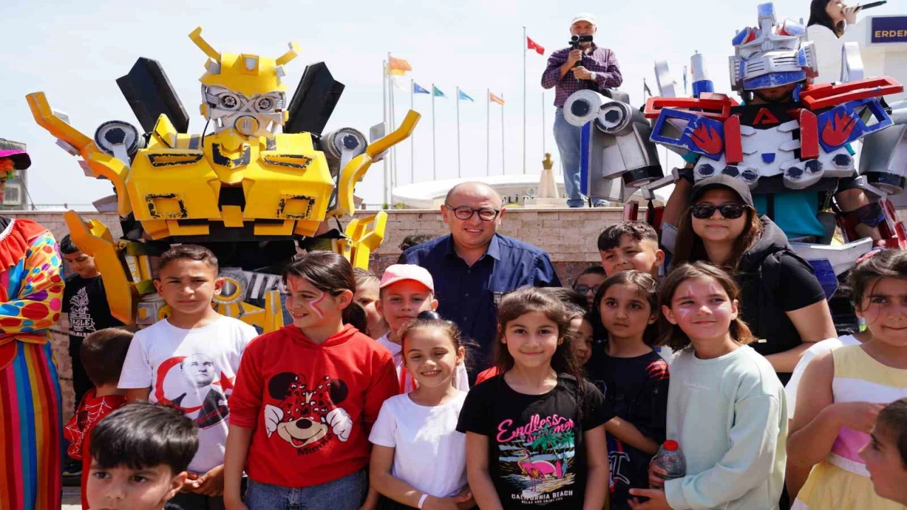 Mersin Erdemlide çocuklar şenlikte buluştu