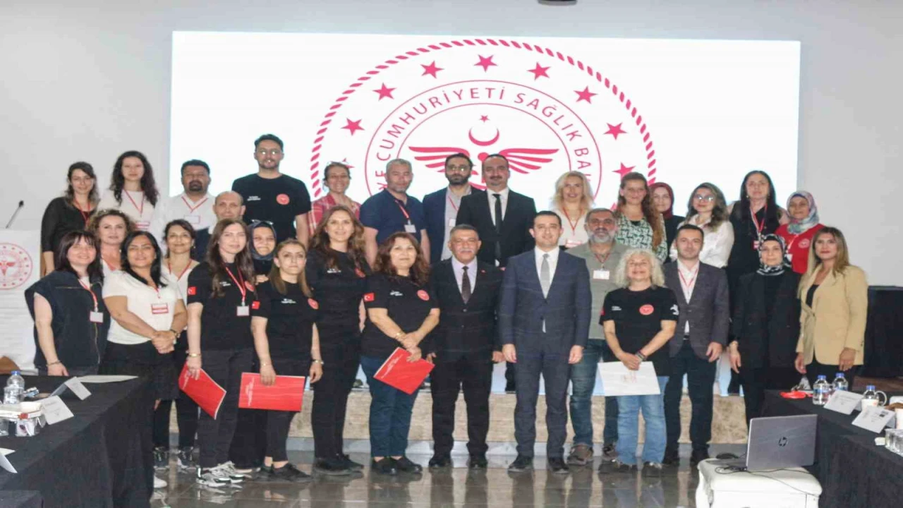 Mersinde acil sağlık hizmetlerine yönelik eğitim tamamlandı