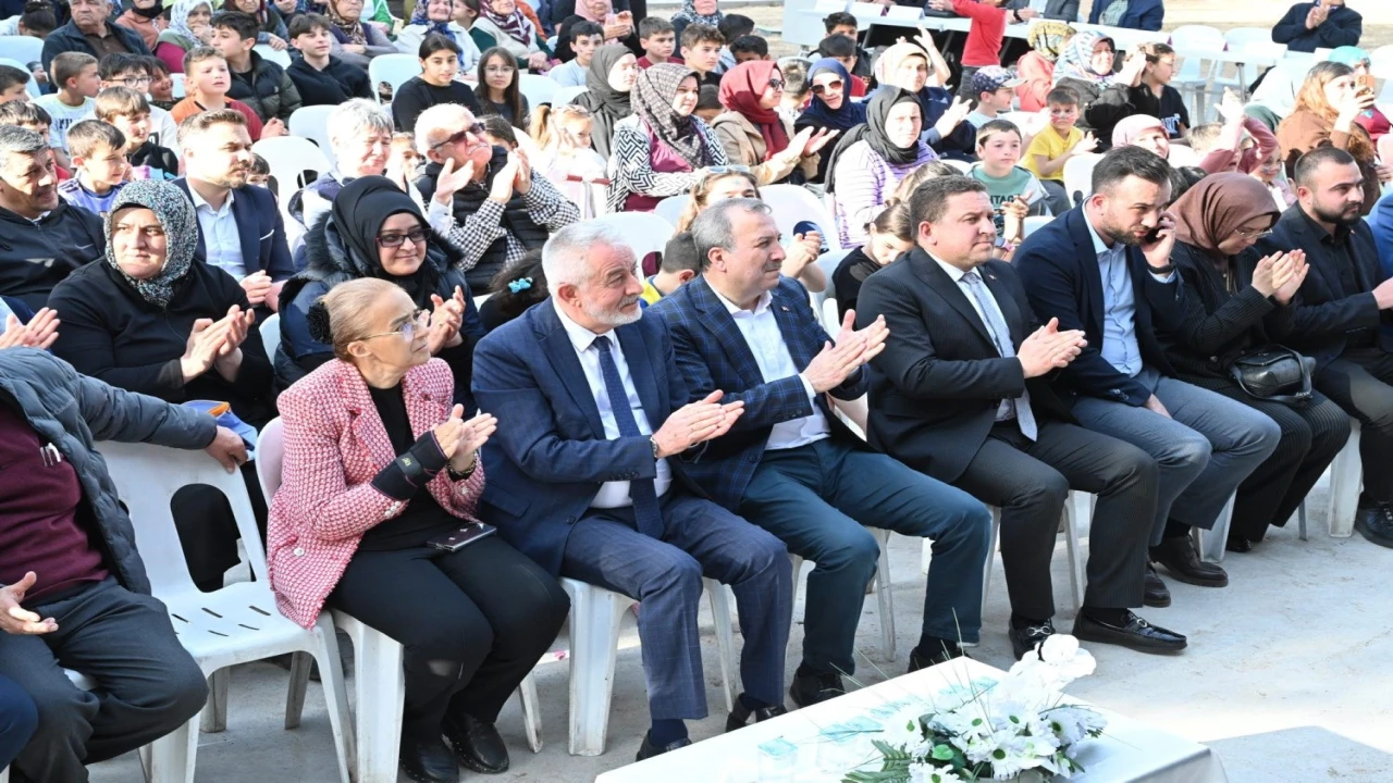 Modern kapalı pazar alanıyla Gülistana değer katılıyor