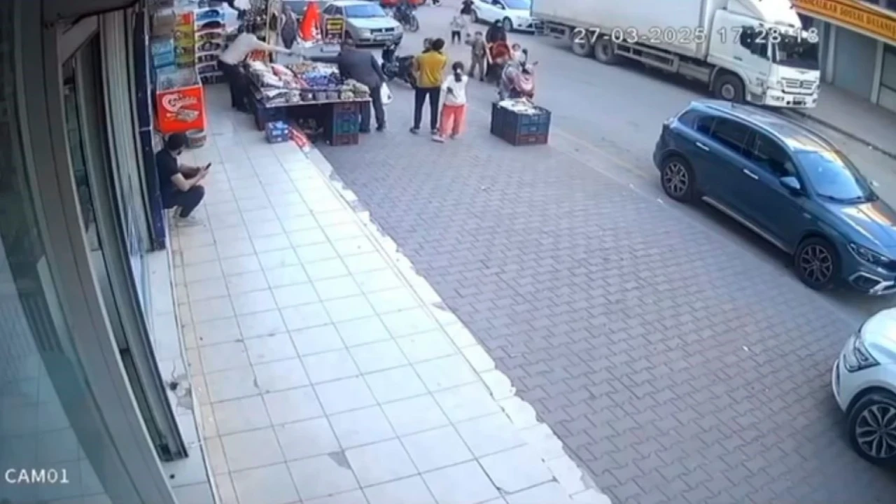 Motosikletlerin karıştığı kazalar saniye saniye kameralara yansıdı