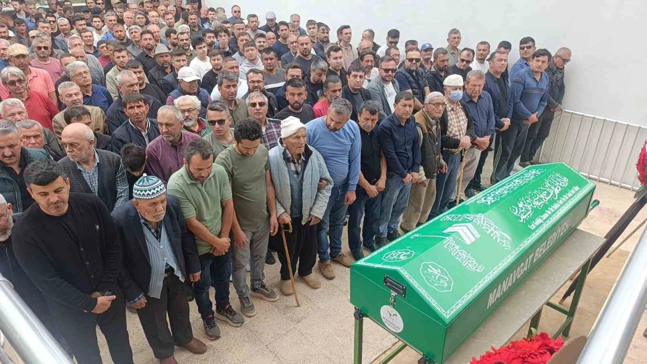 Rusyada hayatını kaybeden dağcı Antalyada son yolculuğuna uğurlandı