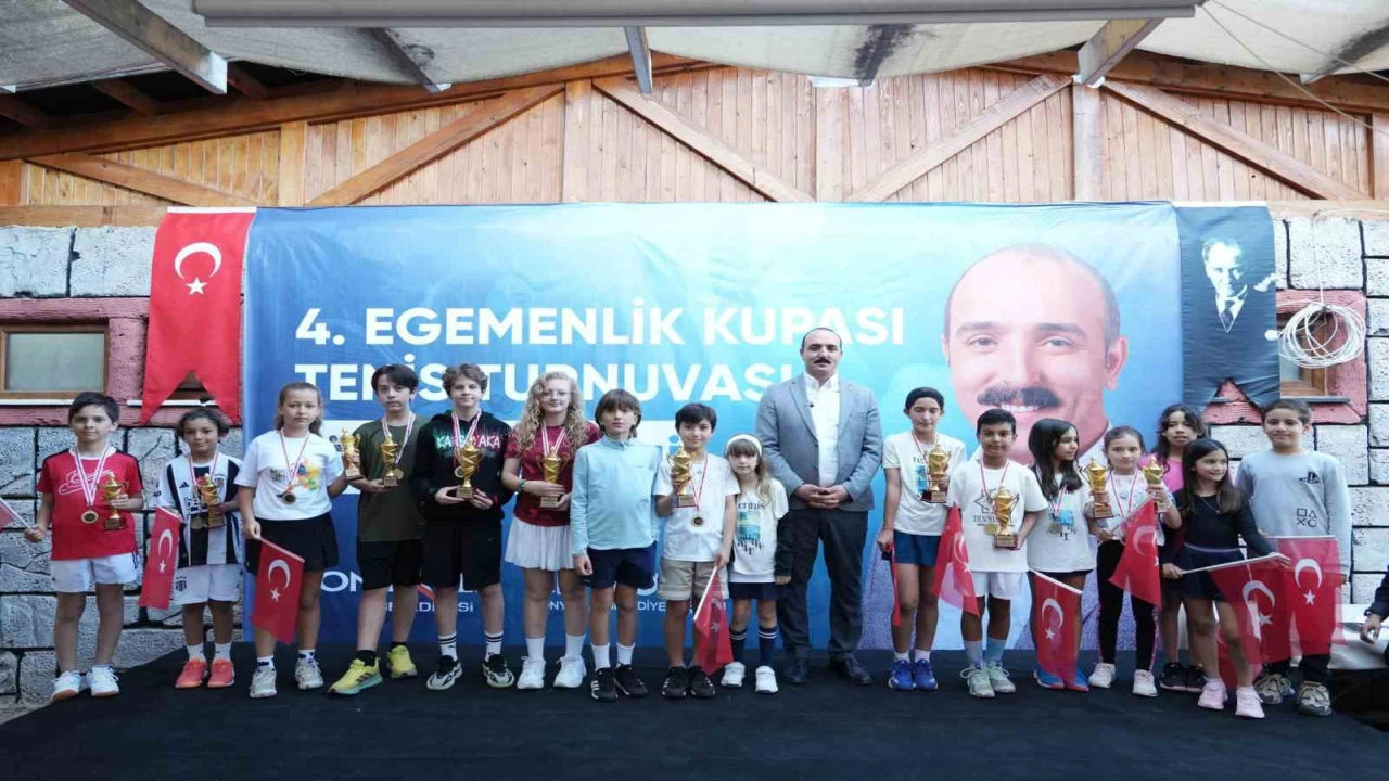 Şampiyon çocukların ödülleri başkan Kotandan