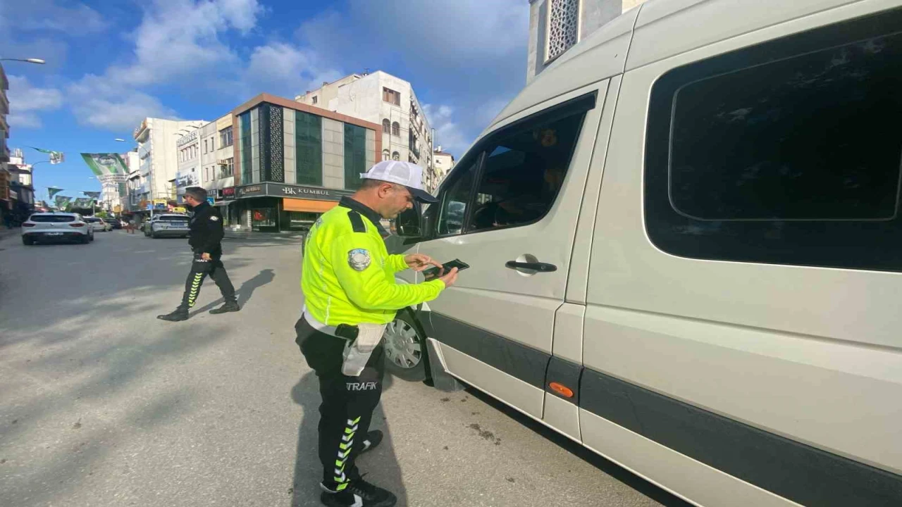Serikte öğrenci servisleri denetlendi