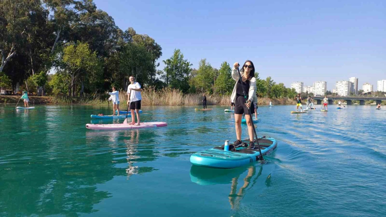 Seyhan Nehrinde kano keyfi