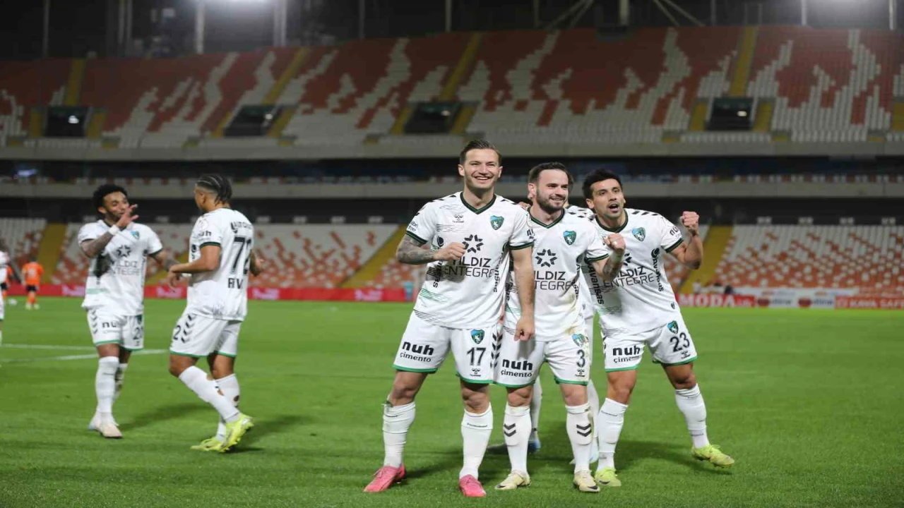Trendyol 1. Lig: Adanaspor: 1 - Kocaelispor: 4 (Maç sonucu)