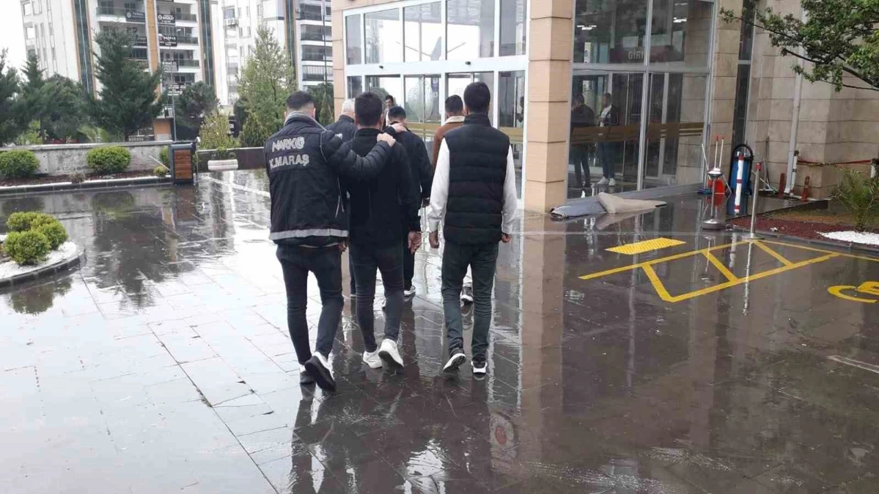 Uyuşturucu taciri 3 şüpheli yakalanıp tutuklandı