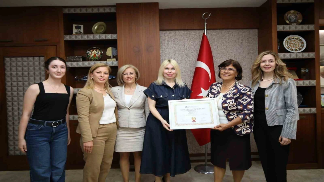 Akdeniz Üniversitesi Hemşirelik Fakültesine 5 yıllık akreditasyon