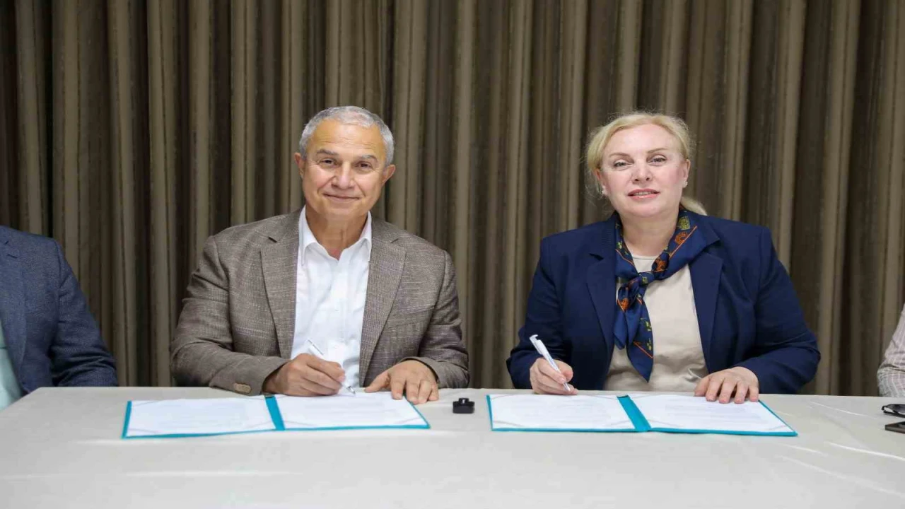 Alanyada gençlere yönelik Yerel Demokrasi projesi başladı