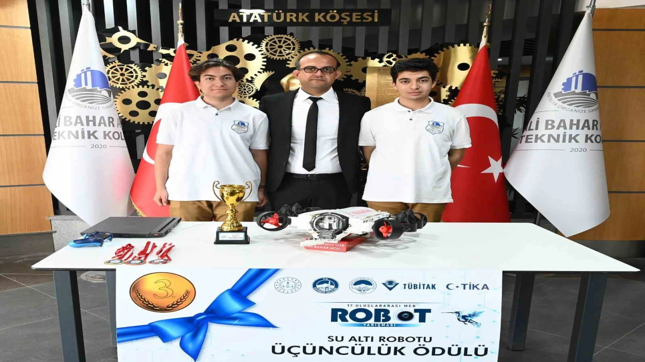 Antalya OSBli öğrencilerden uluslararası başarı