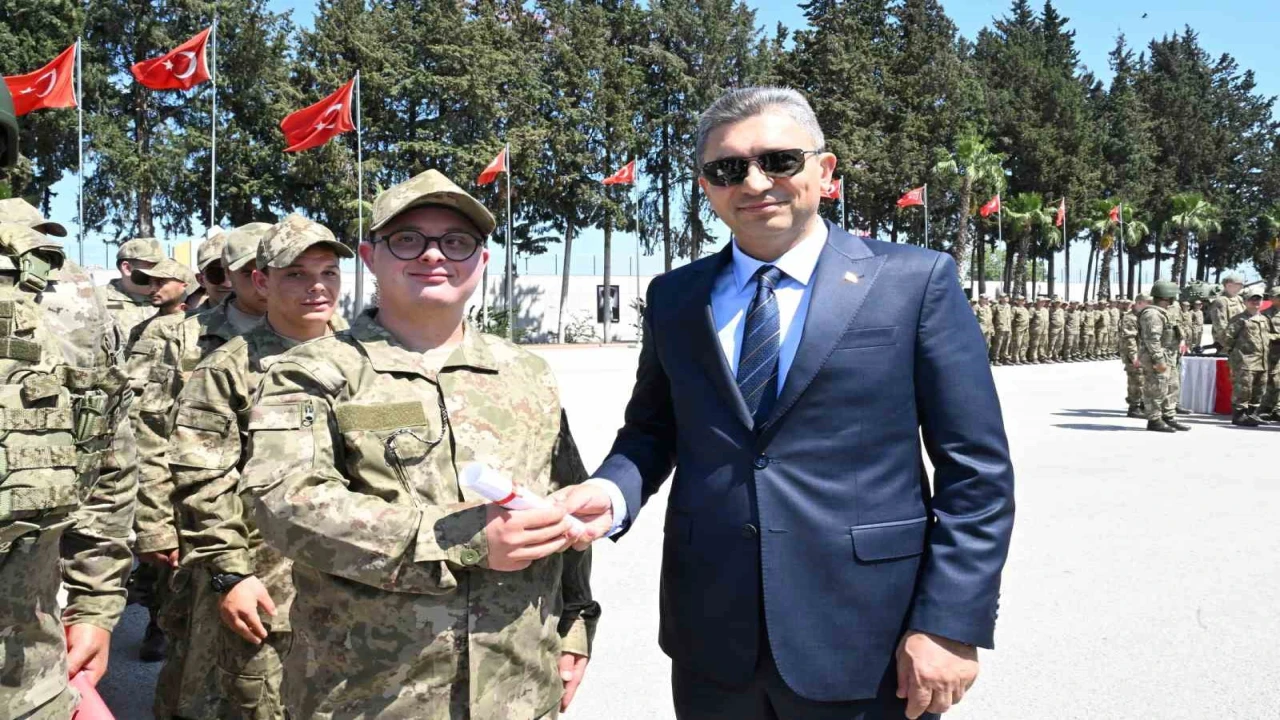 Antalyada 52 özel birey askerlik gurunu yaşadı