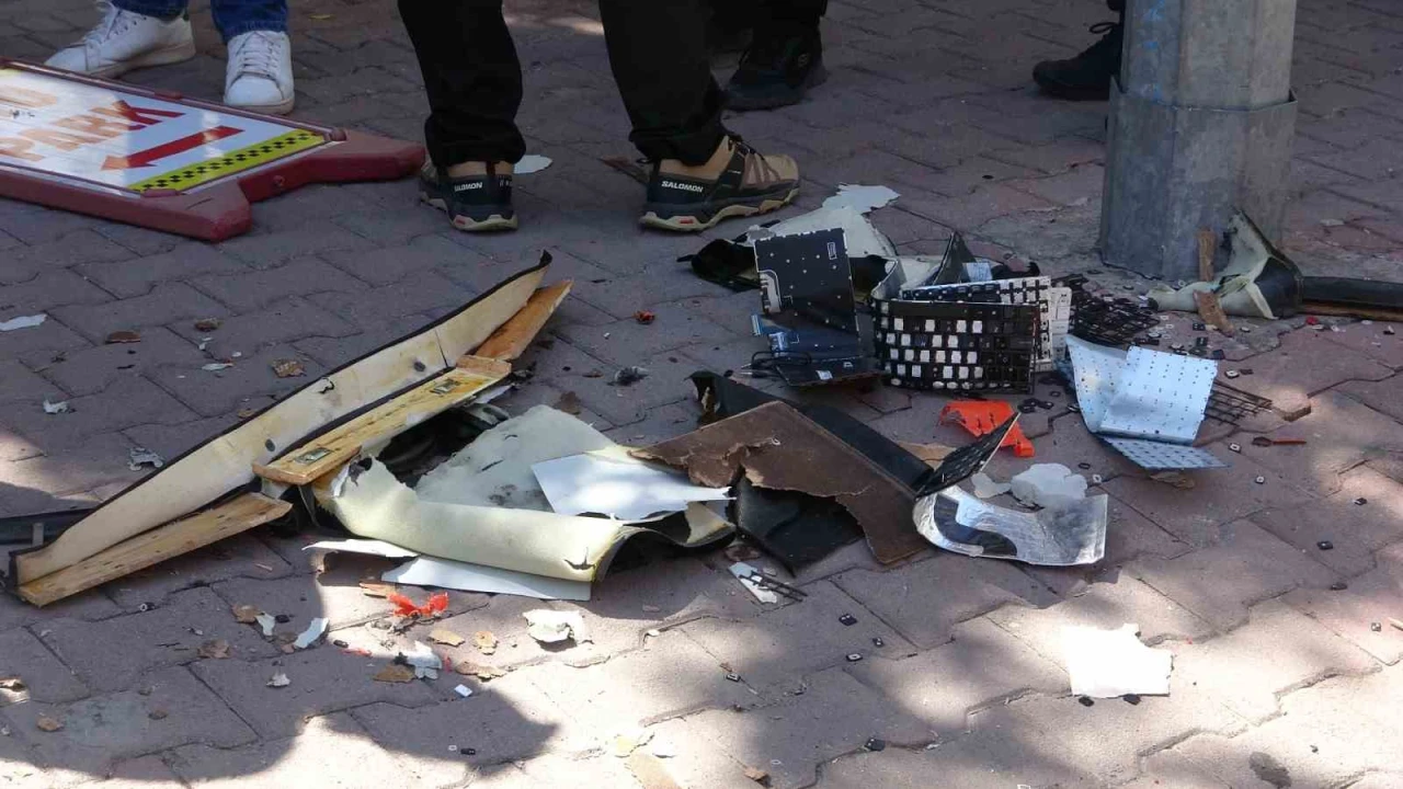 Antalyada şüpheli çantadan bilgisayar klavyesi çıktı