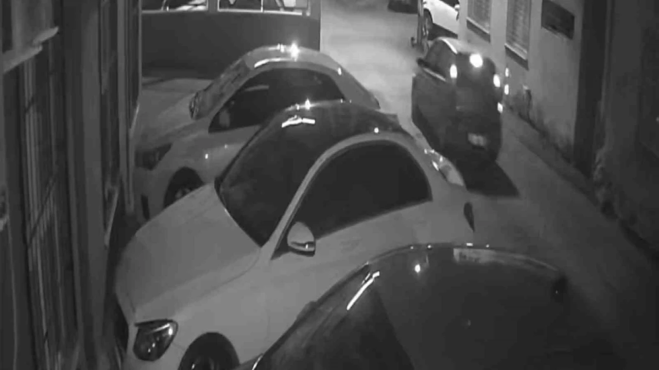 Arkadaşları eve bırakmayınca otomobil çaldı