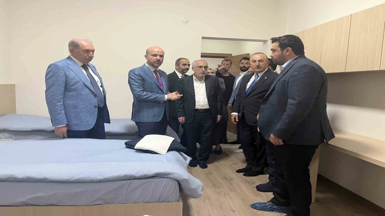 Bilal Erdoğan: Öğretmenlerimize daha çok değer vermeliyiz çocuklarımızın öğretmen olmasını teşvik etmeliyiz