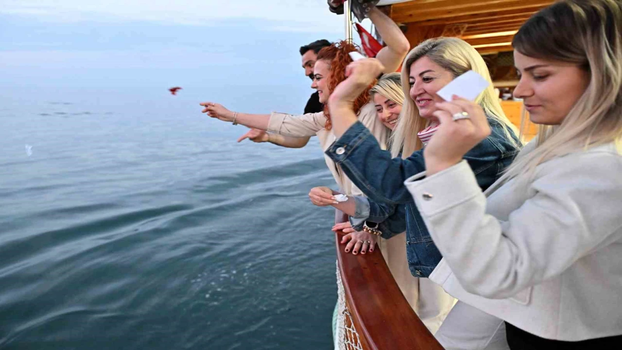 Dilekler Akdenizin maviliklerine uğurlandı