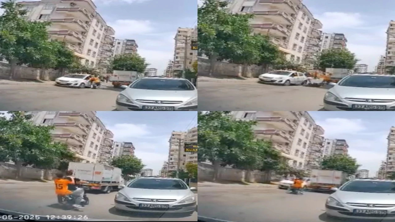 Elektrikli bisikletle otomobile çarptılar: O anlar kamerada