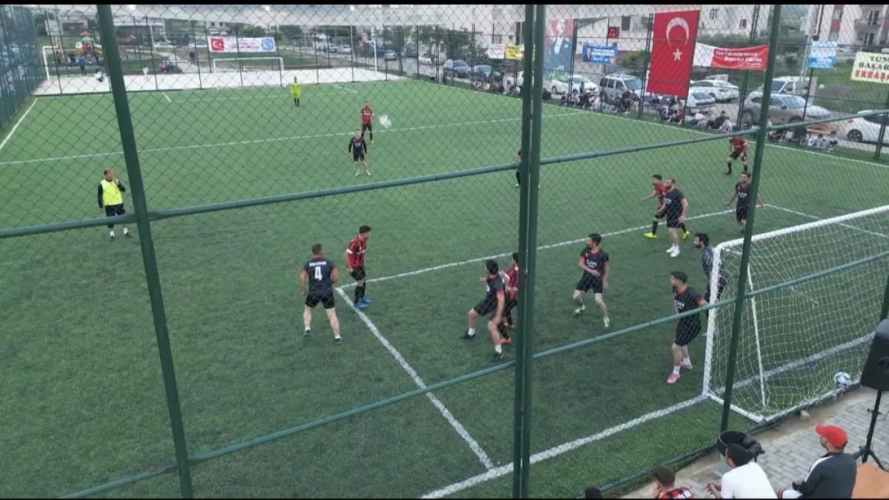 Her mahalle takımını kurdu, futbol heyecanı başladı