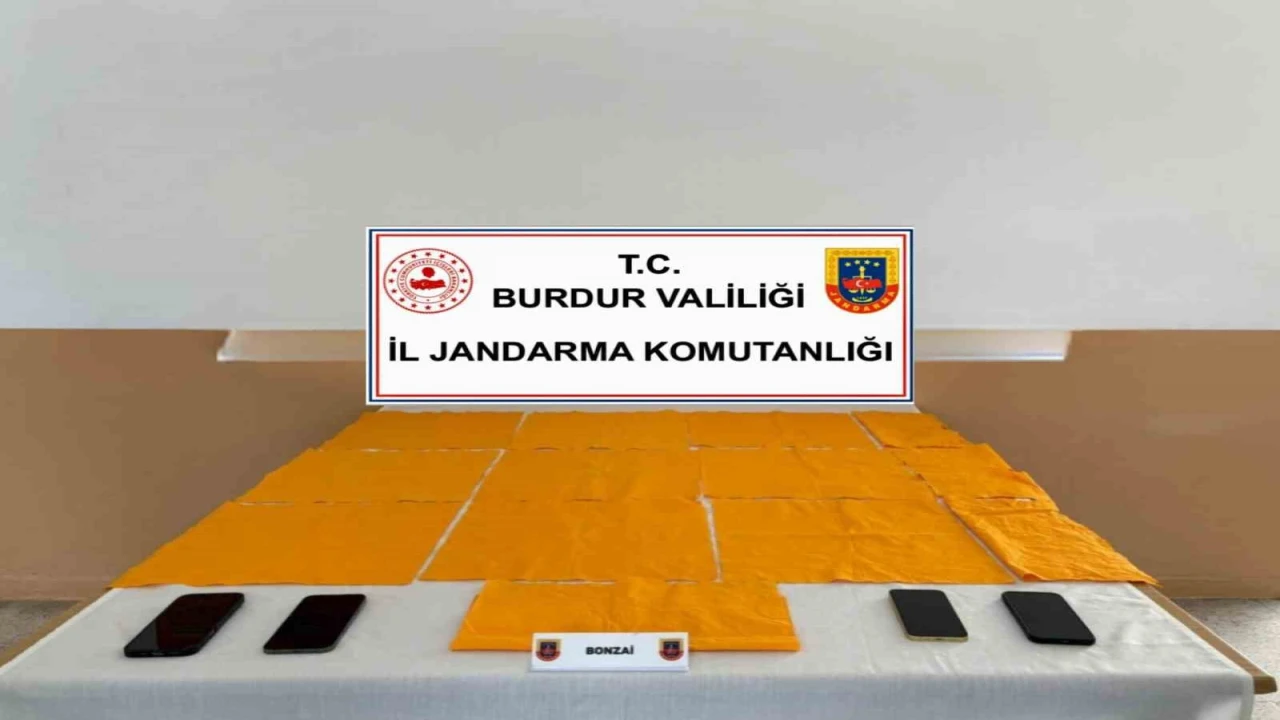 Jandarma ekiplerinden uyuşturucu şebekesine darbe: 13 şüpheli tutuklandı