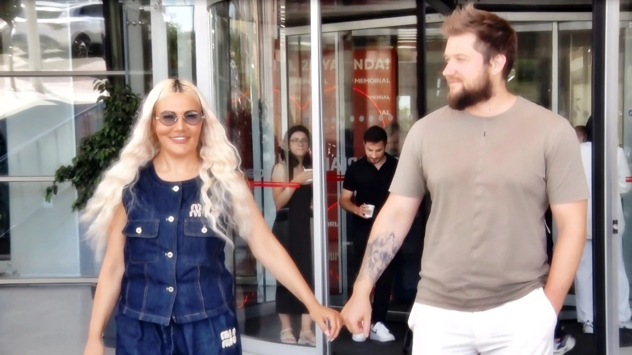 Kanseri yenmek için Türkiyeyi seçen Ukraynalı modele ‘1 cm delikten gelen şifa