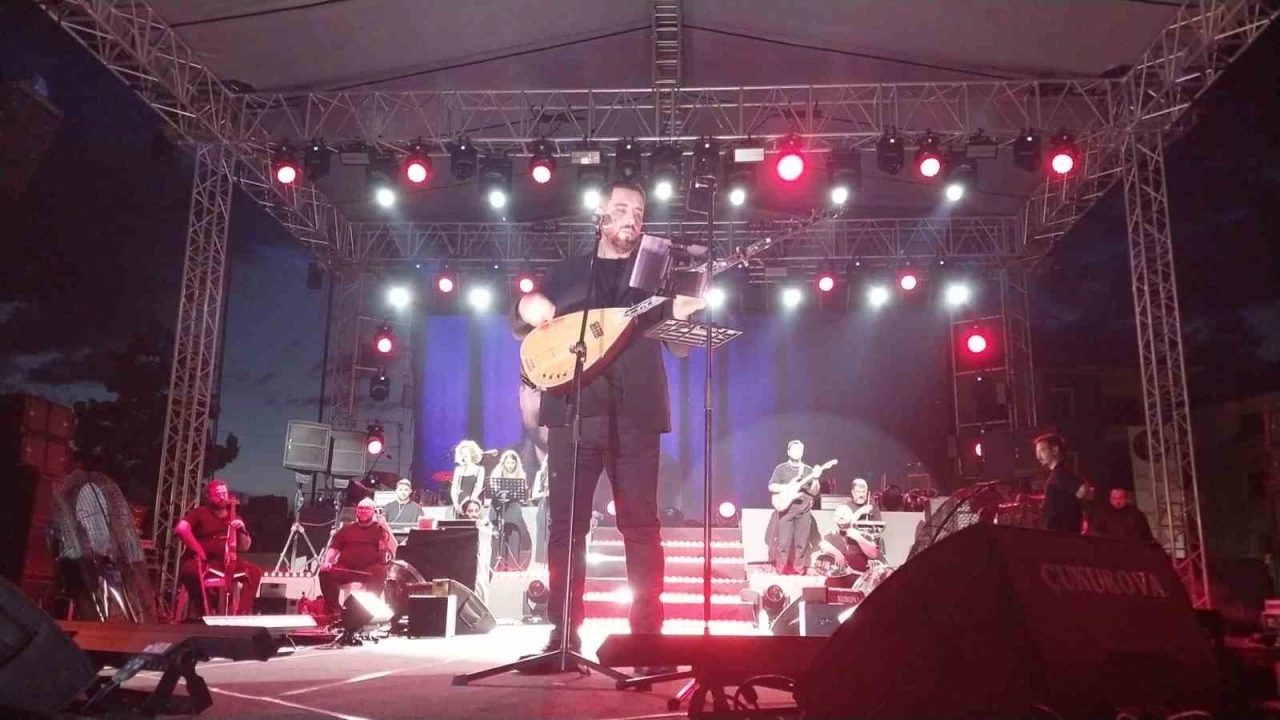 Kayısı festivali konserlerle renklendi