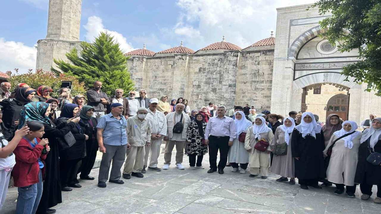 Mersin Tarsusta ilk hac kafilesi uğurlandı