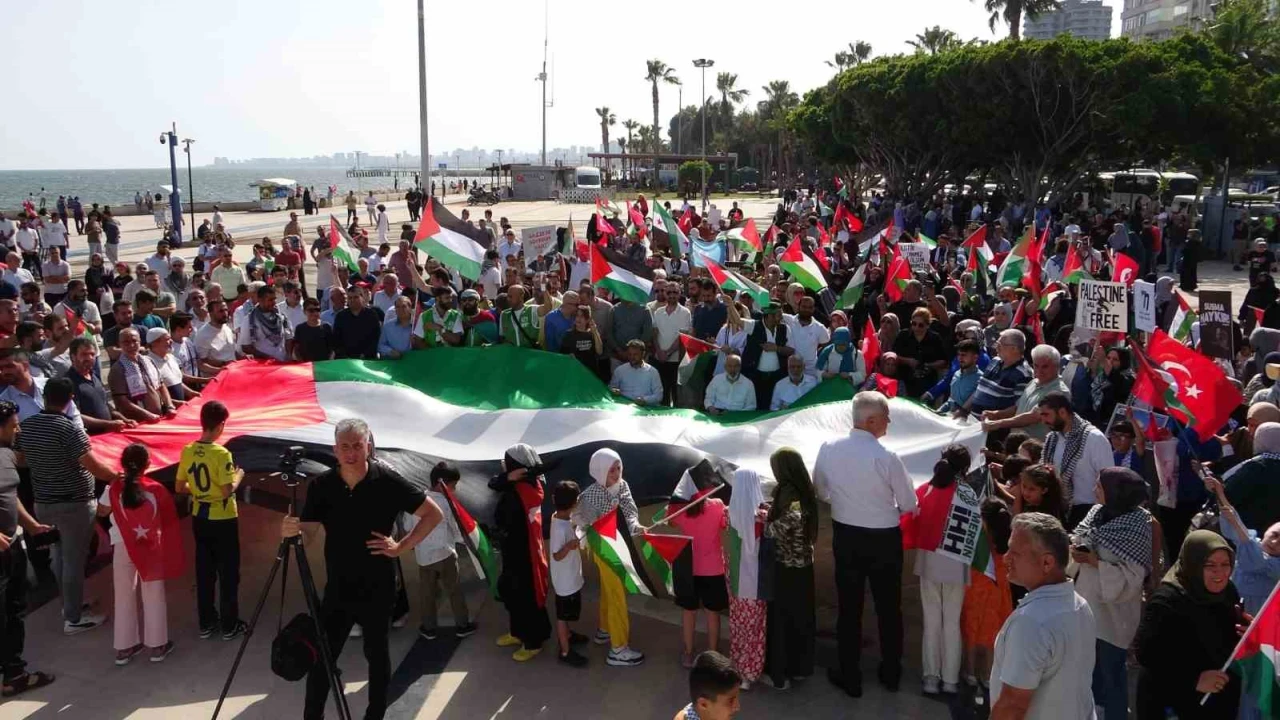 Mersinde ‘Büyük Gazze Mitingi düzenlendi